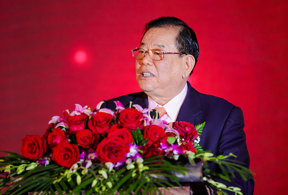 德業(yè)人將用心堅守使命,<br>為實(shí)現夢(mèng)想不懼櫛風(fēng)沐雨、砥礪前行。